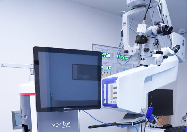 內(nèi)障患者的福音 這臺先進治療儀落戶成都普瑞眼科:治療儀